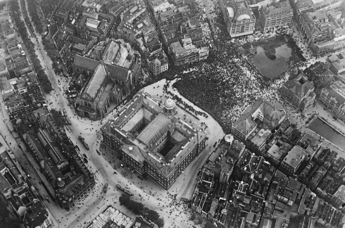 Framed Print : An aerial view of Amsterdam. 12 September 1923