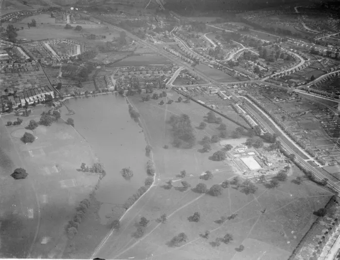 Framed Print : An aerial view of Danson Park and Bexleyheath in Kent. 1939 Framed Print : An aerial view of Danson Park and Bexleyheath in Kent. 1939