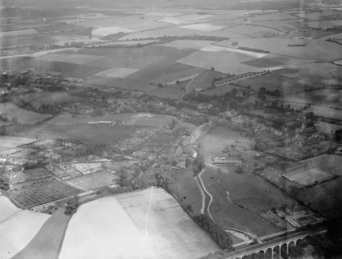 Framed Print : An aerial view of Eynsford, Kent. 1939 Framed Print : An aerial view of Eynsford, Kent. 1939