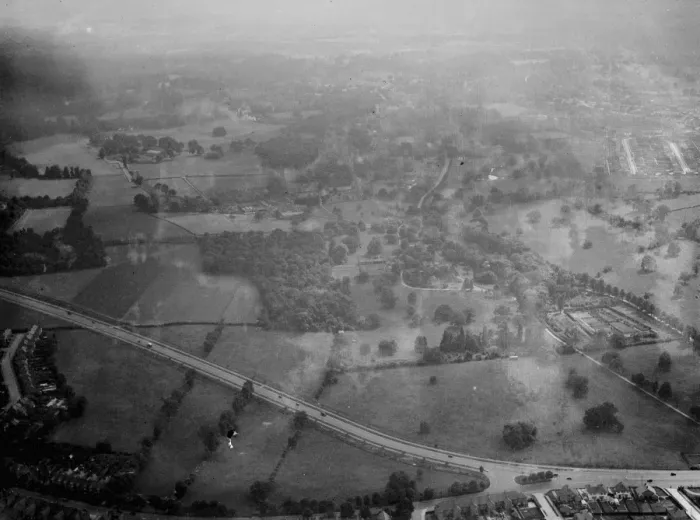 Framed Print : An aerial view of Kemmel estate in Sidcup, Kent. 1939 Framed Print : An aerial view of Kemmel estate in Sidcup, Kent. 1939
