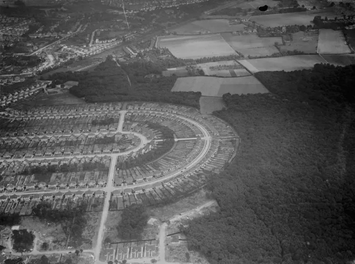 Framed Print : An aerial view of Petts Wood in Kent. 1939 Framed Print : An aerial view of Petts Wood in Kent. 1939