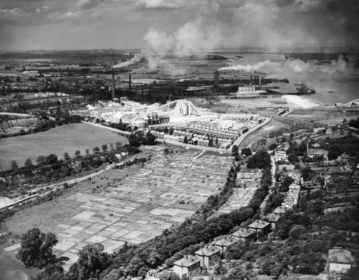 Framed Print : Aerial view of the urban / industrial port town of Greenhithe, Kent - 1939 ?TopFoto Framed Print : Aerial view of the urban / industrial port town of Greenhithe, Kent - 1939 ?TopFoto