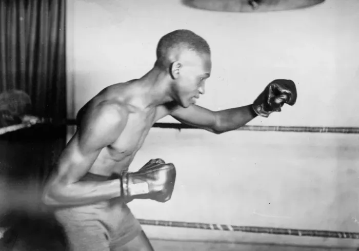 Framed Print : Al Brown. Posed, sparring. 1927