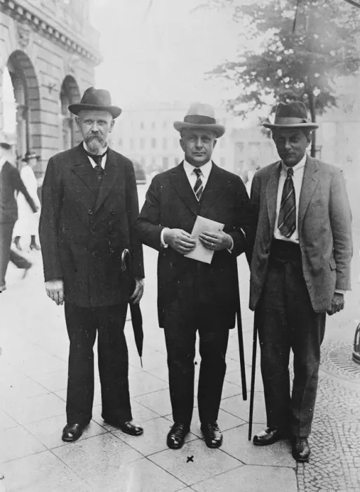 Framed Print : The American Labour Minister in Berlin. Left to right : The former German Minister Wissel Framed Print : The American Labour Minister in Berlin. Left to right : The former German Minister Wissel