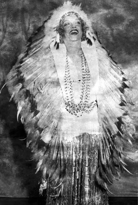 Framed Print : Americas Night Club Queen dons feathers. Texas Guinan, the famous night club