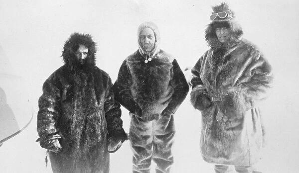 Amundsen Ellsworth Polar Flight, making final preparations at Spitsbergen Left