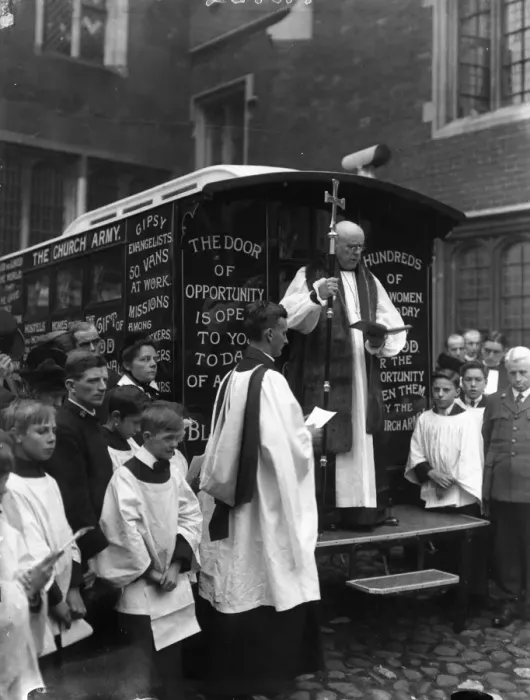 Framed Print : The Archbishop of Canterbury dedicates a motor mission van at Lambeth Palace for