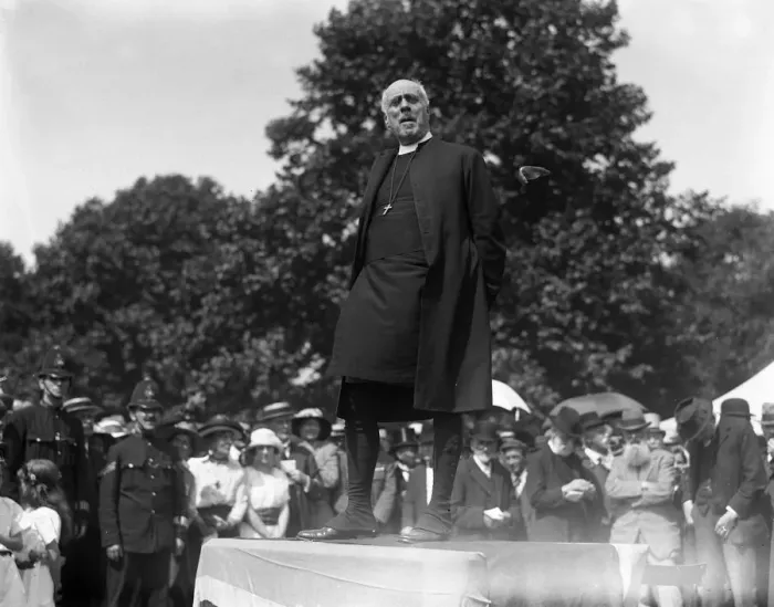 Framed Print : Archbishop of Canterbury, Dr Randall Davidson speaking. 7 April 1922 Framed Print : Archbishop of Canterbury, Dr Randall Davidson speaking. 7 April 1922