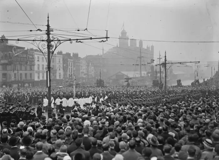 Framed Print : Armistice Day at Bristol. 11 November 1928 Framed Print : Armistice Day at Bristol. 11 November 1928