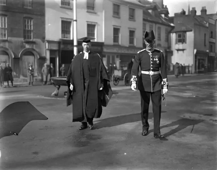 Framed Print : The Armstrong Trial at Hereford The County High Sheriff, Colonel and the Chaplain Framed Print : The Armstrong Trial at Hereford The County High Sheriff, Colonel and the Chaplain