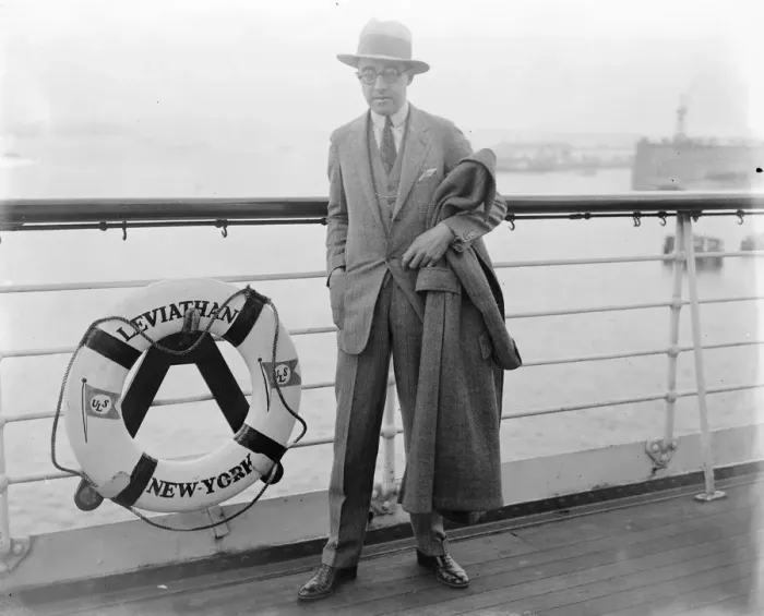 Framed Print : Arrivals on the Leviathan at Southampton Mr Leon Britton, the boxing promoter 7 Framed Print : Arrivals on the Leviathan at Southampton Mr Leon Britton, the boxing promoter 7