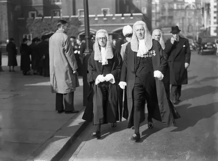 Framed Print : Arriving at the Levee at St Jamess Palace; Mr Justice Henn Collins and Mr Justice Hodson Framed Print : Arriving at the Levee at St Jamess Palace; Mr Justice Henn Collins and Mr Justice Hodson