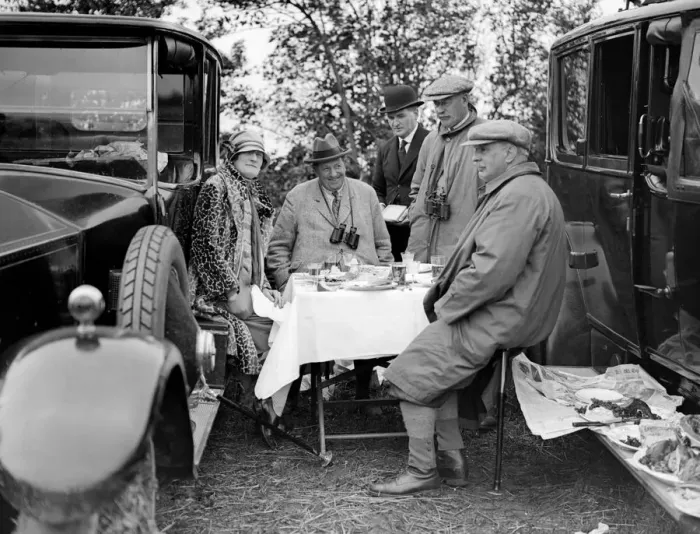 Framed Print : Avon Valley Coursing Club meet at Downton. Mrs Liebert, Sir John Humphery, Mr Liebert, Lord Dewar Framed Print : Avon Valley Coursing Club meet at Downton. Mrs Liebert, Sir John Humphery, Mr Liebert, Lord Dewar