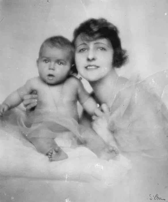 Framed Print : Baby whose birth broght millions The Baroness Benko with her little son who will Framed Print : Baby whose birth broght millions The Baroness Benko with her little son who will