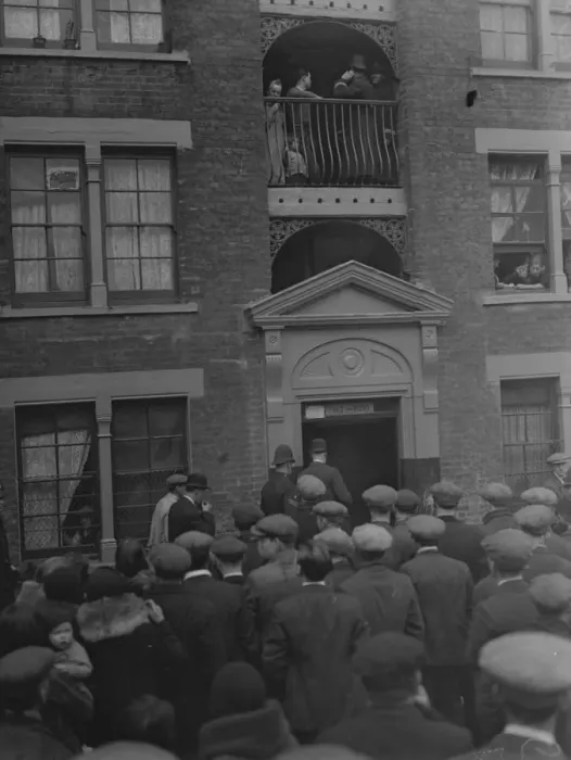 Framed Print : Bailiffs evict mother and eight children from tenement home at Bermondsey
