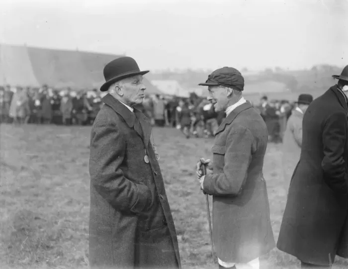 Framed Print : Bar point to point races at Northaw. Mr Justice Darling chatting with Mr R Roper Reeve Framed Print : Bar point to point races at Northaw. Mr Justice Darling chatting with Mr R Roper Reeve
