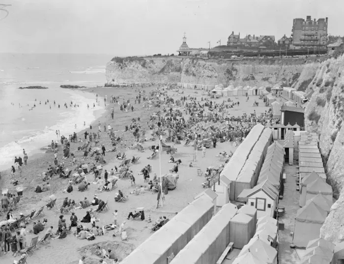 Framed Print : The beach and cliffs at Broadstairs in Kent. 1925 Framed Print : The beach and cliffs at Broadstairs in Kent. 1925