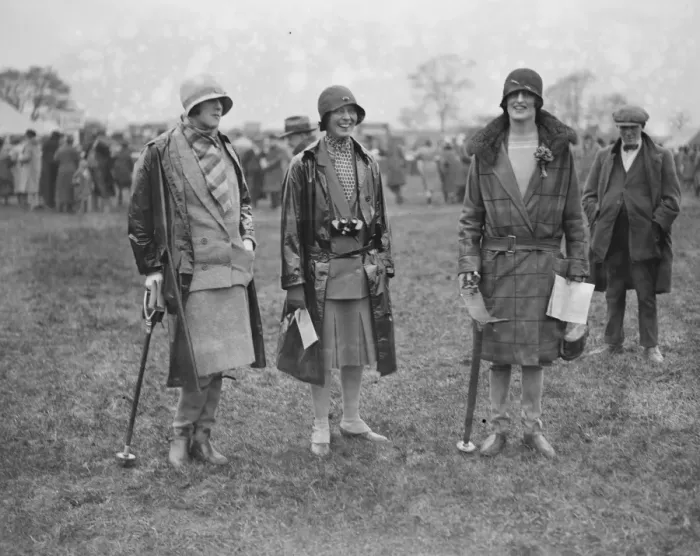 Framed Print : Beaufort Hunt point to point at Leighterton. Lady Morvyth Benson, Lady Apsley Framed Print : Beaufort Hunt point to point at Leighterton. Lady Morvyth Benson, Lady Apsley