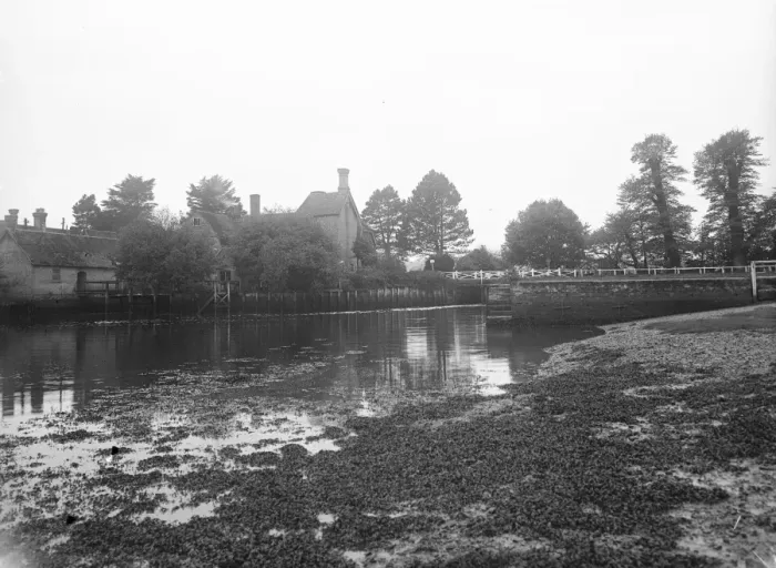 Framed Print : Beaulieu river in Hampshire, England 1926 Framed Print : Beaulieu river in Hampshire, England 1926