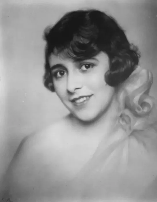 Framed Print : Beautiful debutante from Buenos Aires Senorina Decoud, who will spend the season in London Framed Print : Beautiful debutante from Buenos Aires Senorina Decoud, who will spend the season in London
