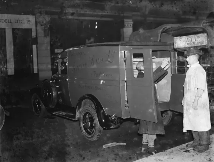 Framed Print : A Bedford truck belonging to Pearce Bros Ltd, the fishmongers and poulterers from Sidcup Framed Print : A Bedford truck belonging to Pearce Bros Ltd, the fishmongers and poulterers from Sidcup