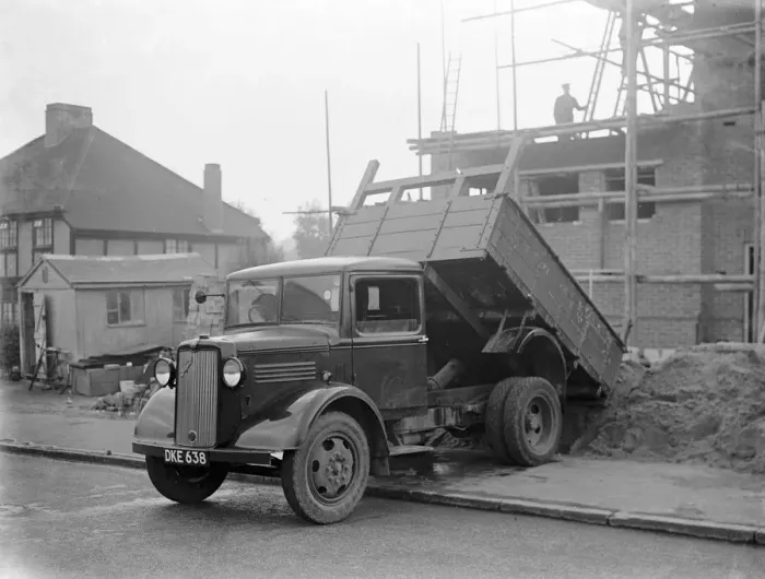 Framed Print : A Bedford truck tipping its load at a building site in Chislehurst, Kent Framed Print : A Bedford truck tipping its load at a building site in Chislehurst, Kent