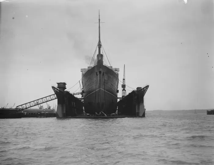 Framed Print : The Berengaria in dry dock at Southampton. 26 January 1927