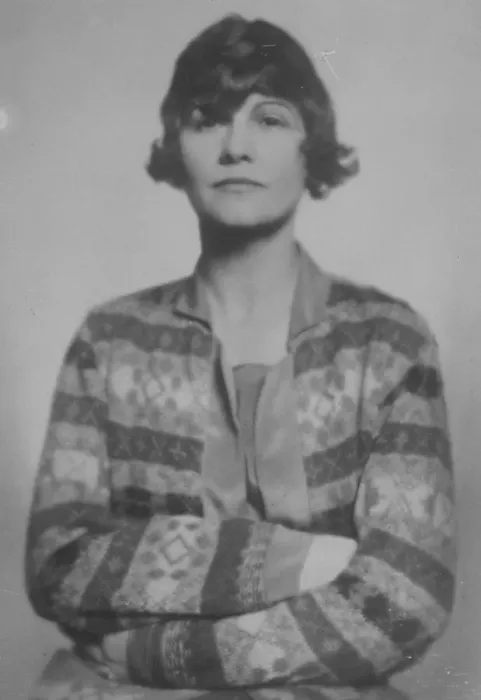 Framed Print : Betrothed to A British nbleman Mme Gabrielle Chanel, Frances most famous