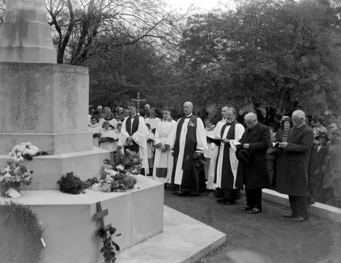 Framed Print : Bishop of Rochester giving a service. 1934 Framed Print : Bishop of Rochester giving a service. 1934