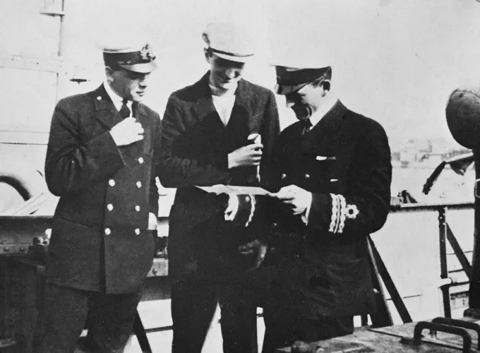 Framed Print : On board mystery ship PC 61 Worsley ( on right ) showing sketch of submarine UC 34 Framed Print : On board mystery ship PC 61 Worsley ( on right ) showing sketch of submarine UC 34