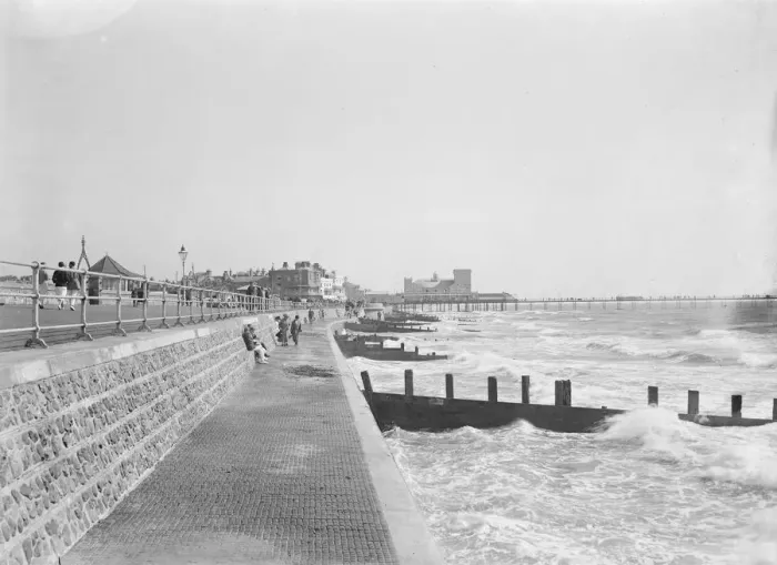 Framed Print : Bognor. 1925 Framed Print : Bognor. 1925