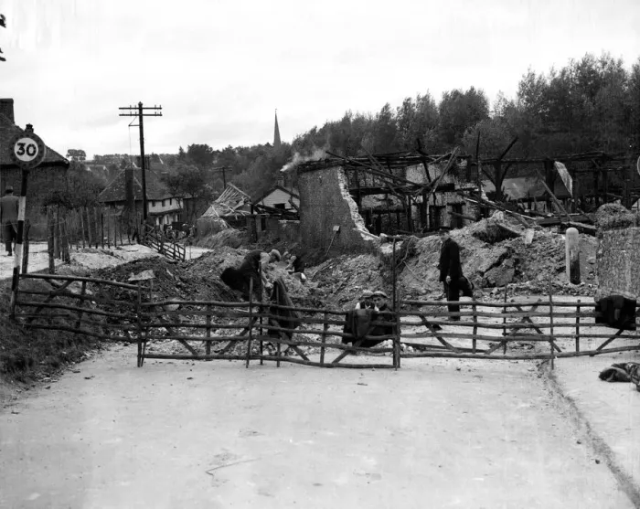 Framed Print : Bomb damage, Alexanders Farm, Eynsford 30th September 1940 Framed Print : Bomb damage, Alexanders Farm, Eynsford 30th September 1940