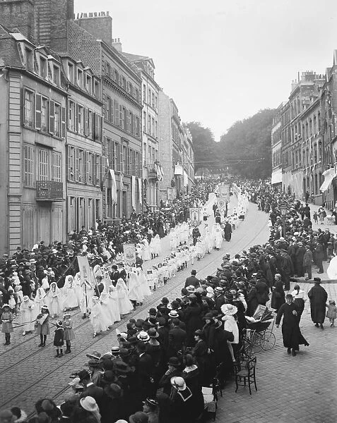 Boulogne France, Procession of our lady of Boulogne 22 August 1920