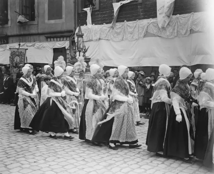 Framed Print : Boulogne France, Procession of our lady of Boulogne Fisherwomen of Boulogne in Framed Print : Boulogne France, Procession of our lady of Boulogne Fisherwomen of Boulogne in