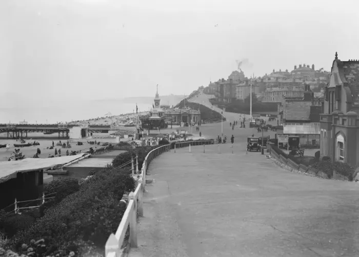 Framed Print : Bournemouth. 1925 Framed Print : Bournemouth. 1925