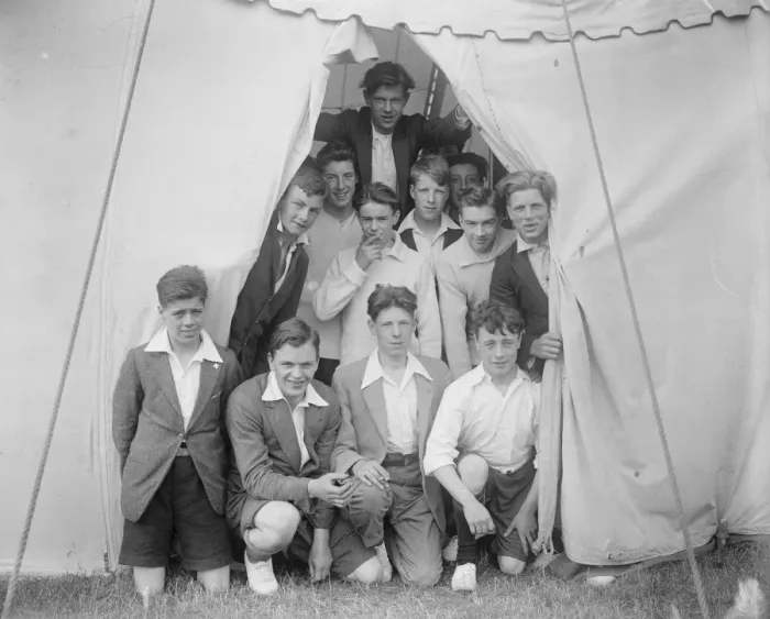 Framed Print : Boys from public schools and factories at Duke of Yorks camp, New Romney, Kent Framed Print : Boys from public schools and factories at Duke of Yorks camp, New Romney, Kent