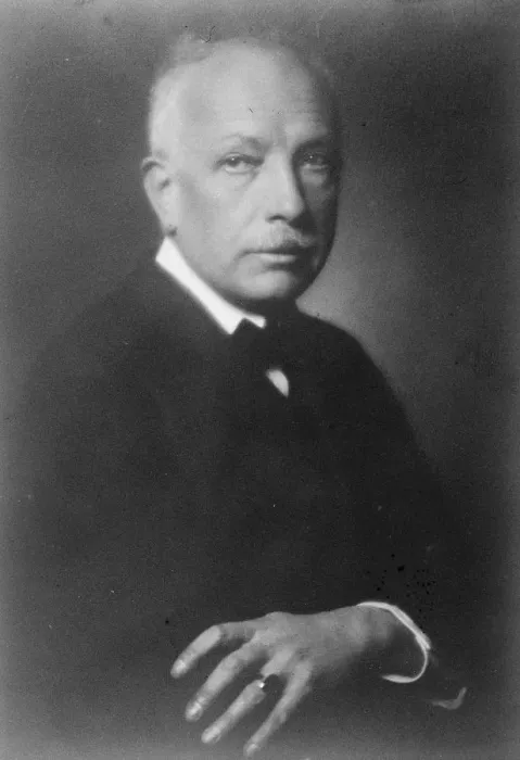 Framed Print : Bringing whipped cream to London. Dr Richard Strauss, composer of Schlagobers