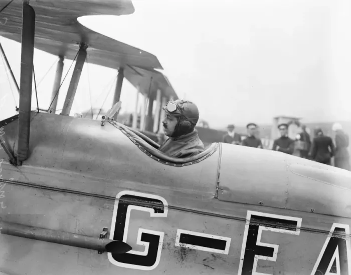 Framed Print : British Air Race Round Britain H Logton D M C 8 September 1922 Framed Print : British Air Race Round Britain H Logton D M C 8 September 1922