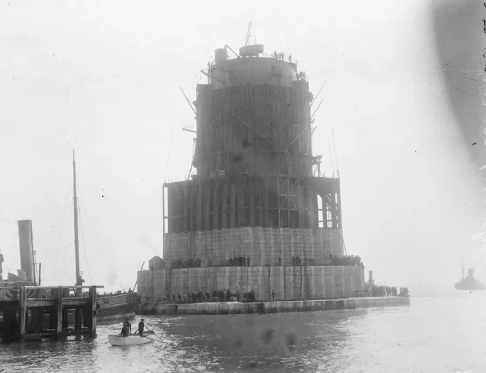 Framed Print : British Navys Mysterious tower ship launched at Shoreham on Sunday 16 September 1920