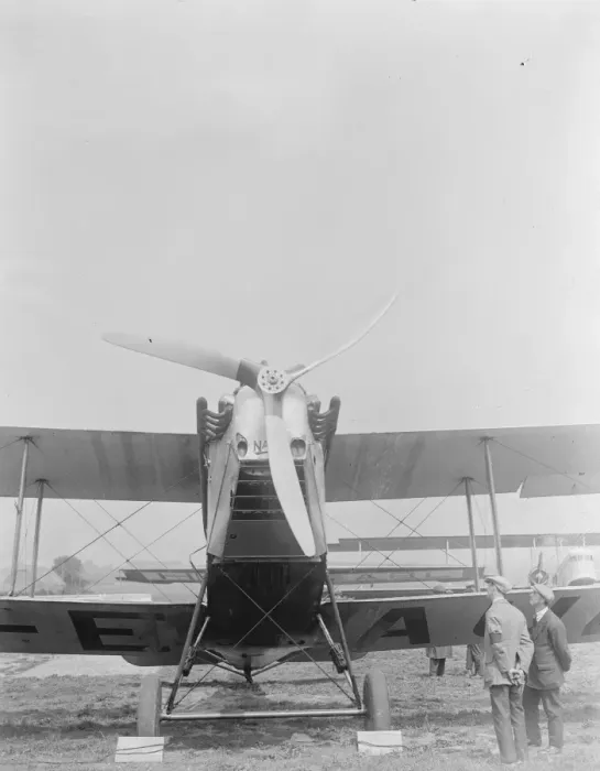 Framed Print : British Novelty in Aeroplane Propellers The City of Paris aeroplane fitted with Framed Print : British Novelty in Aeroplane Propellers The City of Paris aeroplane fitted with
