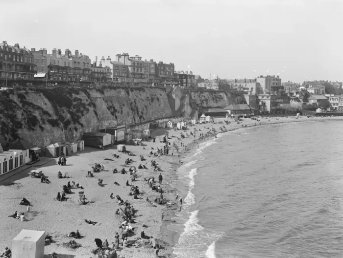 Framed Print : Broadstairs. 1925 Framed Print : Broadstairs. 1925
