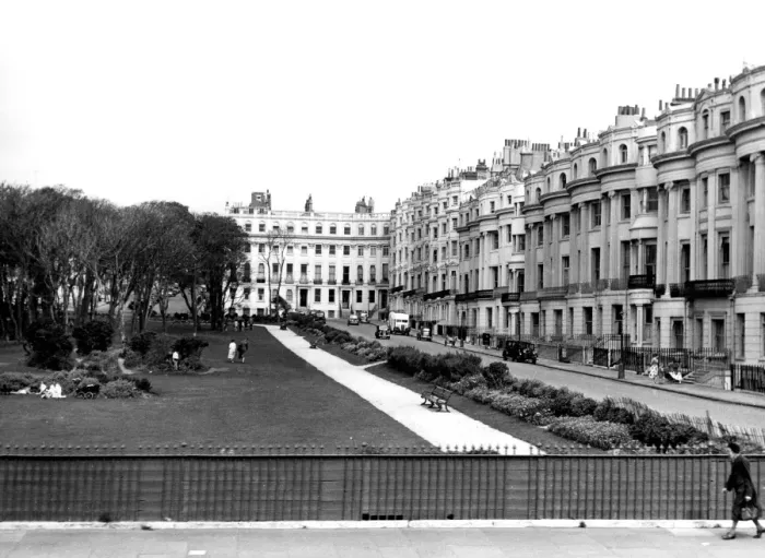 Framed Print : Brunswick Square, Hove, Sussex, 1940s Framed Print : Brunswick Square, Hove, Sussex, 1940s