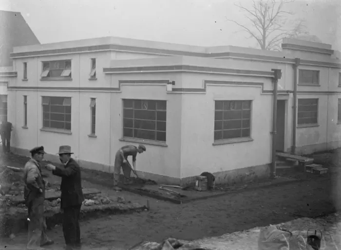Framed Print : Building of the new Blendon Methodist Church, Penhill Road, Bexley, Kent Framed Print : Building of the new Blendon Methodist Church, Penhill Road, Bexley, Kent