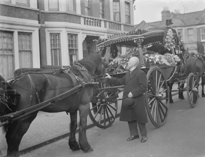 Framed Print : A cabmans funeral. The coffin of Mr William Rose passing through the streets of Framed Print : A cabmans funeral. The coffin of Mr William Rose passing through the streets of