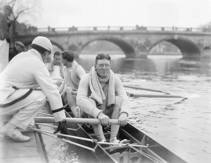 Framed Print : Cambridge defeat Oxford in the Boat Race Mr P H G Hs Hartley who stroked the light