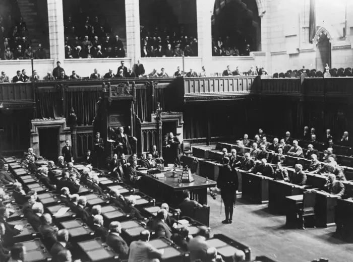 Framed Print : Canadas 16th Parliament formally opened. An interior view showing the newly assembled Framed Print : Canadas 16th Parliament formally opened. An interior view showing the newly assembled