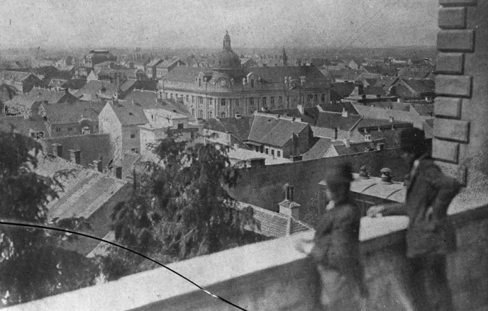 Framed Print : Cheers of welcome for Royal Dictator. View of Zagreb, Croatia. 7 January 1929 Framed Print : Cheers of welcome for Royal Dictator. View of Zagreb, Croatia. 7 January 1929