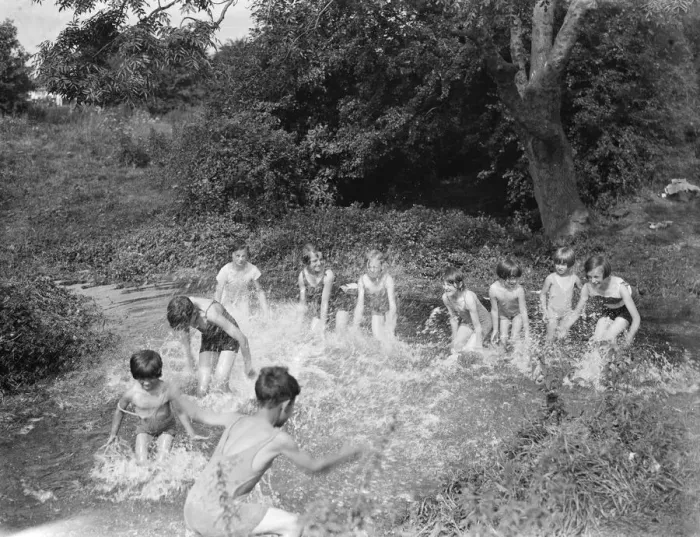 Framed Print : Children enjoying the paddling pool in St Mary Cray, Kent. 1936 Framed Print : Children enjoying the paddling pool in St Mary Cray, Kent. 1936