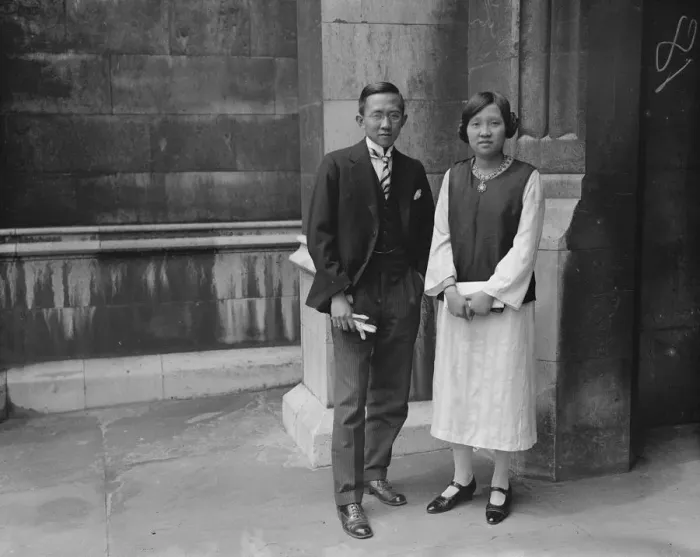 Framed Print : A Chinese Portia Mr Kye Sing Lim and his sister, Miss Beng Hong Lim, Chinese lawyers Framed Print : A Chinese Portia Mr Kye Sing Lim and his sister, Miss Beng Hong Lim, Chinese lawyers