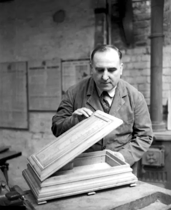 Framed Print : Chislehurst, Kent: Mr J H Easden of Royal Parade, Chislehurst, puts the finishing Framed Print : Chislehurst, Kent: Mr J H Easden of Royal Parade, Chislehurst, puts the finishing